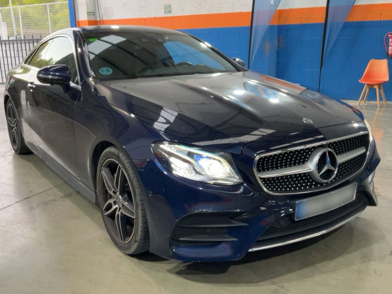 Mercedes-Benz E-Klasse E 220 d AMG Line — zdjęcie 8