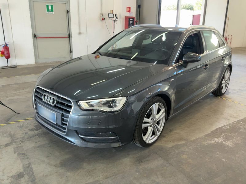 Audi A3 Sportback 1.6 TDI S line Sportpaket