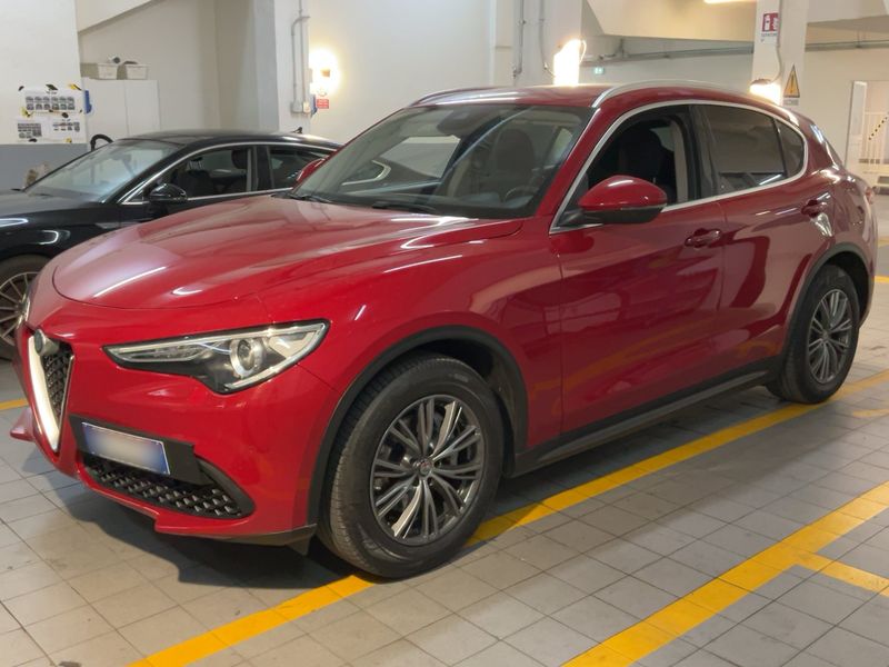 Alfa Romeo Stelvio 2.2 JTDM Business — zdjęcie 1