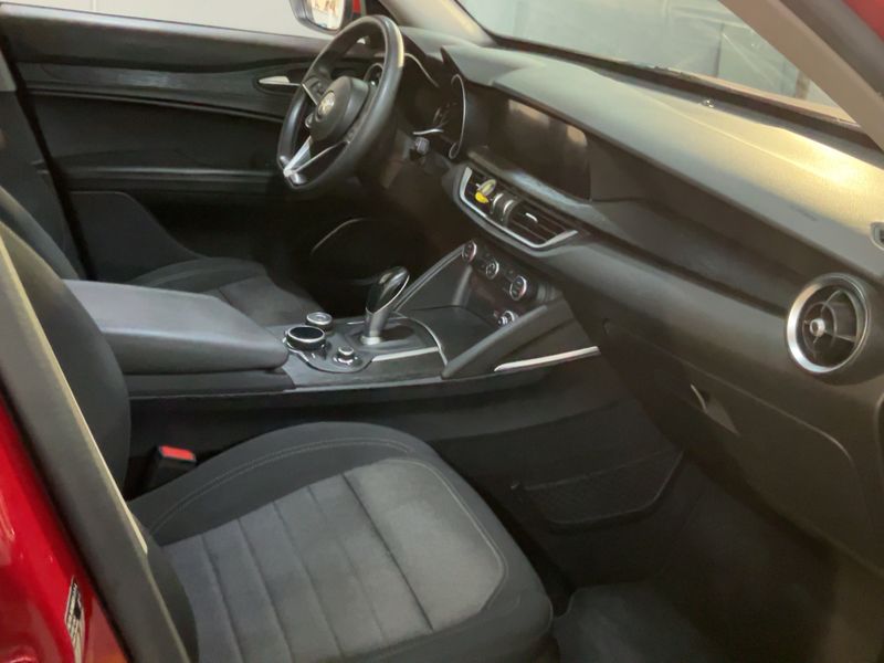 Alfa Romeo Stelvio 2.2 JTDM Business — zdjęcie 11