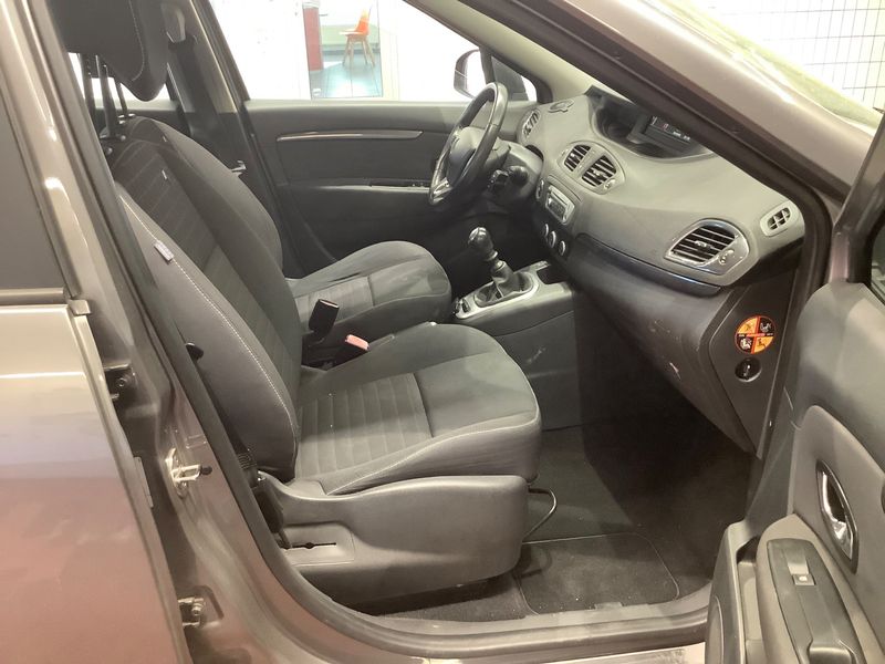 Renault Grand Scenic 1.2 TCe Energy Limited — zdjęcie 3