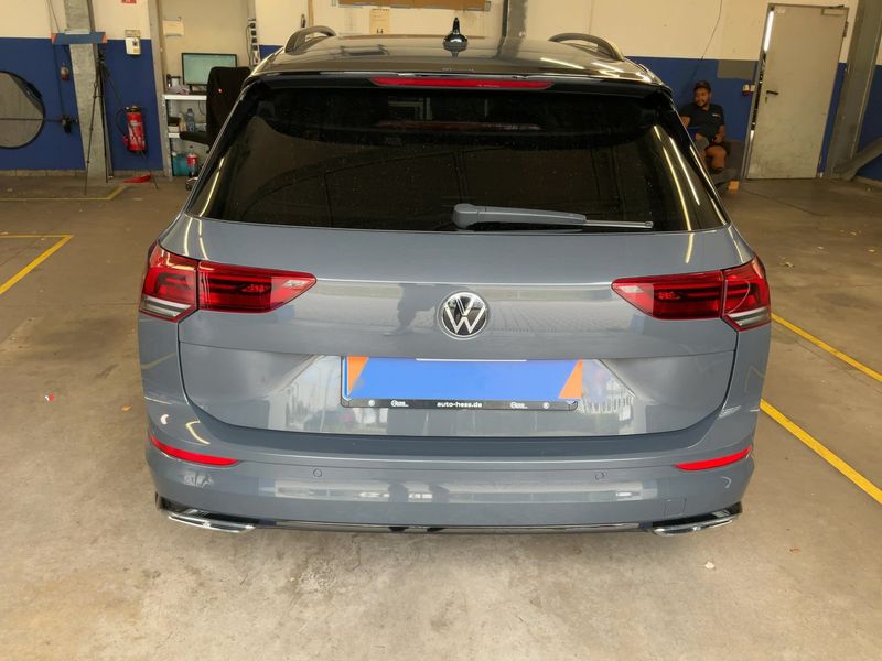 Volkswagen Golf VIII 2.0 TSI R-Line — zdjęcie 5