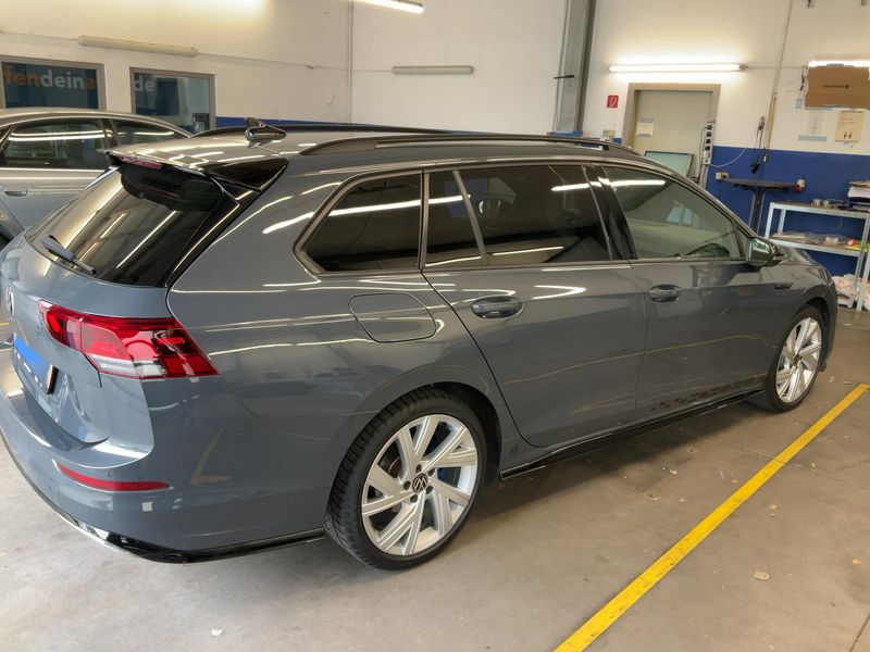 Volkswagen Golf VIII 2.0 TSI R-Line — zdjęcie 6