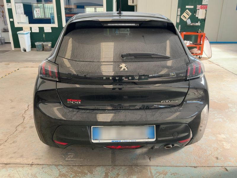 Peugeot 208 1.2 PureTech GT Line — zdjęcie 5