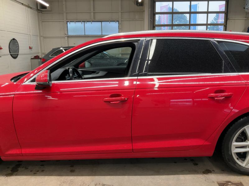 Audi A4 2.0 TDI Sport — zdjęcie 4