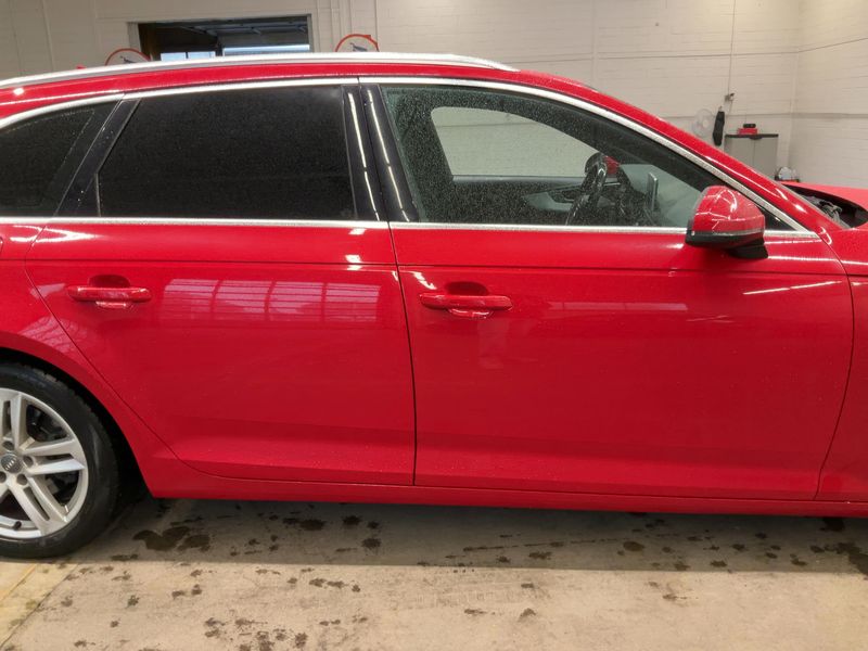 Audi A4 2.0 TDI Sport — zdjęcie 7