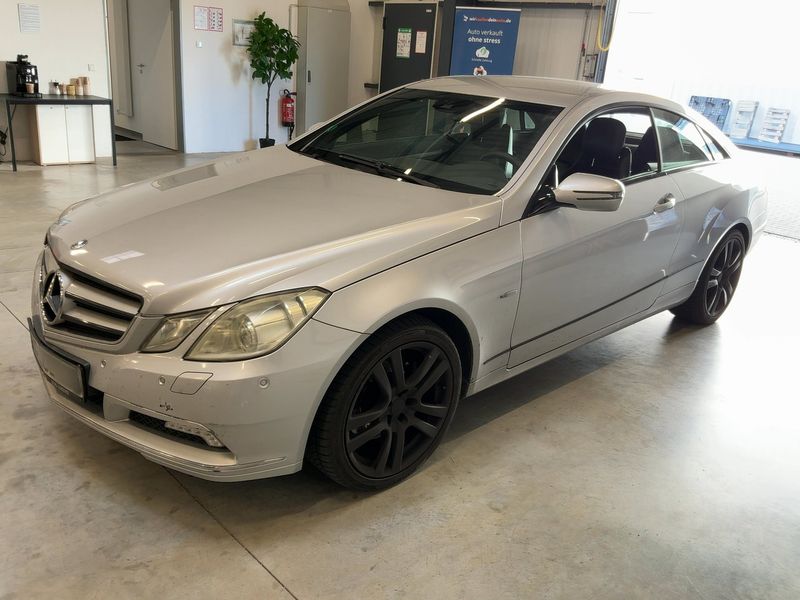 Mercedes-Benz E-Klasse E 350 CDI BlueEfficiency Avantgarde — zdjęcie 1