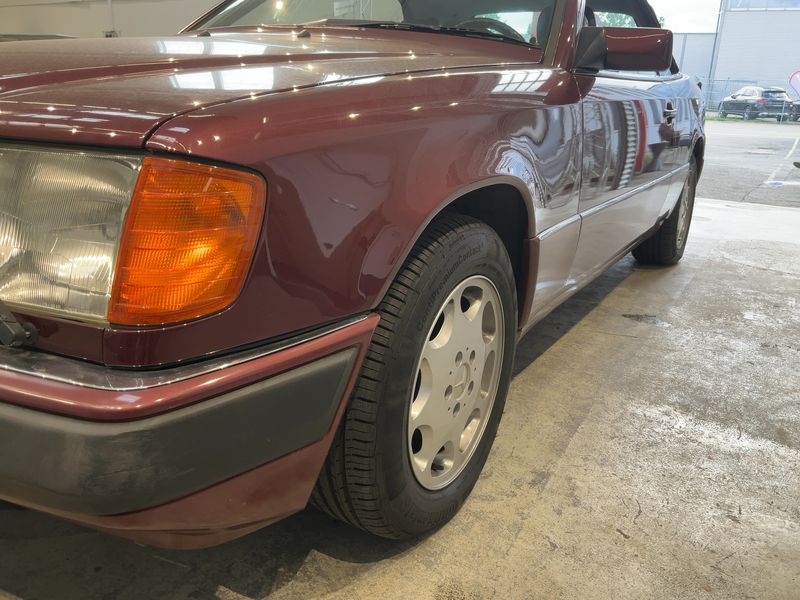 Mercedes-Benz E-Klasse 300 CE Cabrio — zdjęcie 2