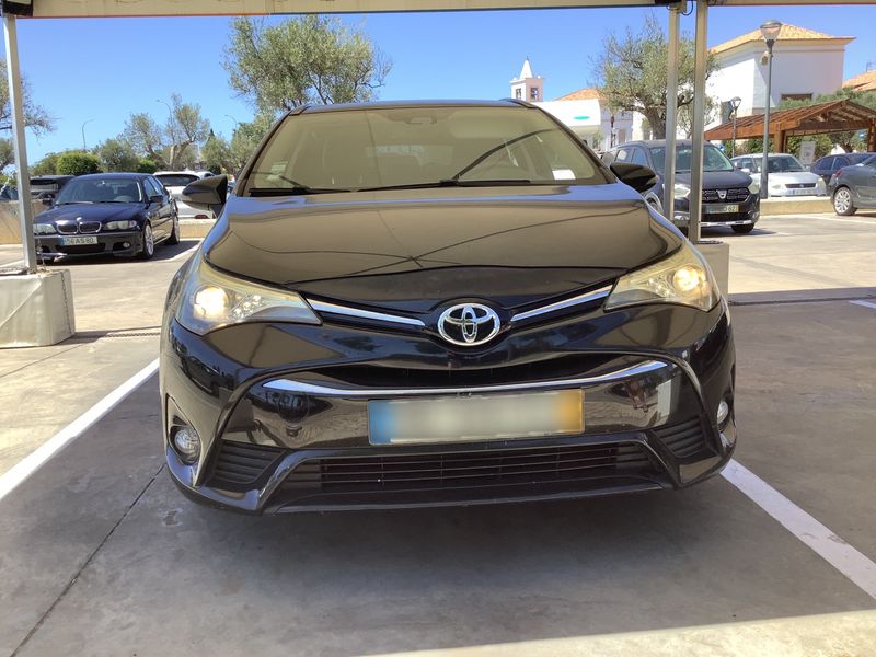 Toyota Avensis 2.0 D-4D Edition-S — zdjęcie 9