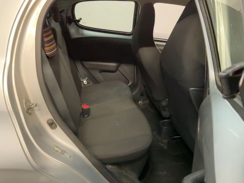 Citroen C1 1.0 VTi Feel — zdjęcie 14