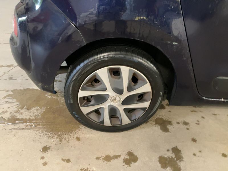 Citroen C3 Picasso 1.6 HDi Confort — zdjęcie 19