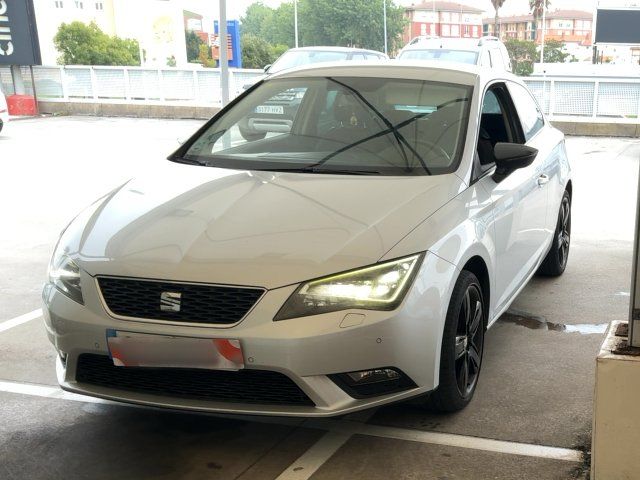 Seat Leon 2.0 TDI Style — zdjęcie 1