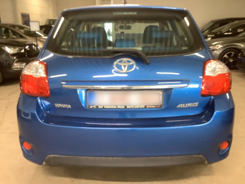 Toyota Auris 1.4 Turbodiesel Active — zdjęcie 5