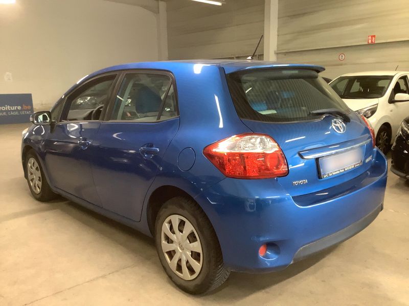 Toyota Auris 1.4 Turbodiesel Active — zdjęcie 3