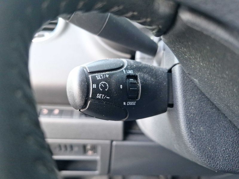 Peugeot 5008 1.6 HDi Active — zdjęcie 31