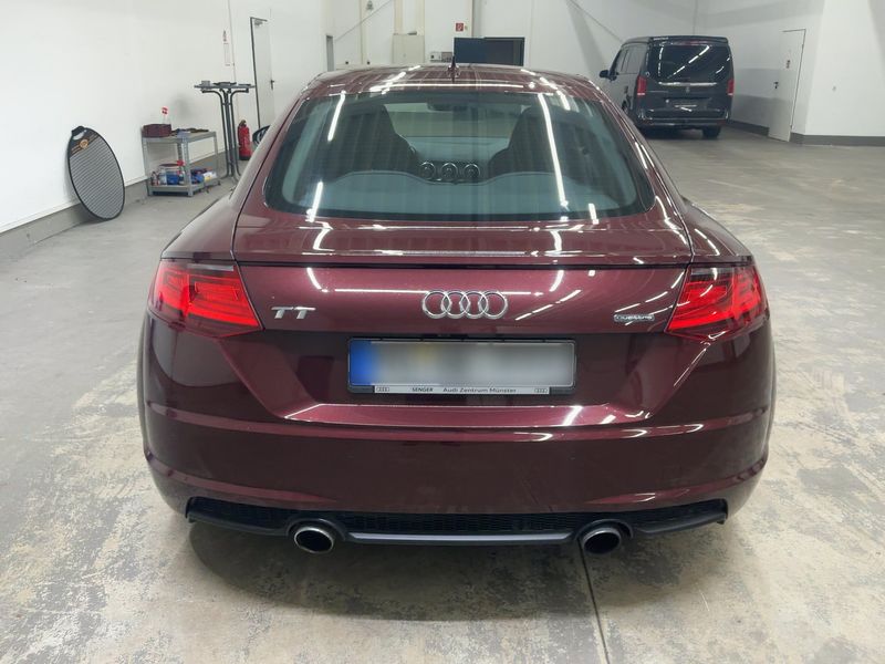 Audi TT 2.0 TFSI quattro Coupe — zdjęcie 5