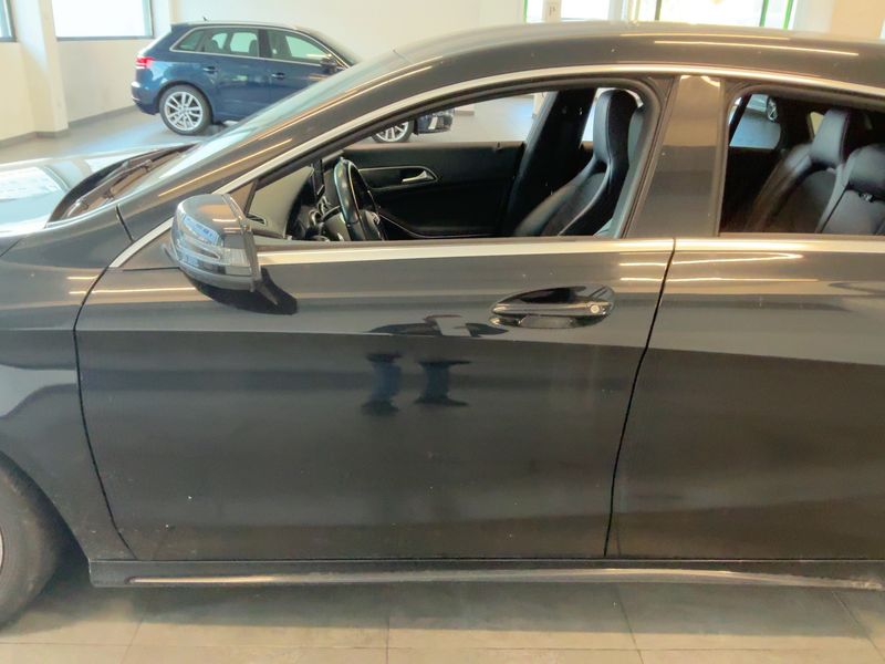 Mercedes-Benz CLA-Klasse CLA 200 Shooting Brake AMG Line — zdjęcie 4