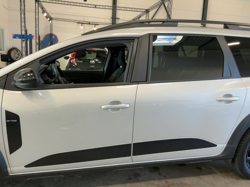 Dacia Jogger 1.0 TCe Extreme — zdjęcie 4
