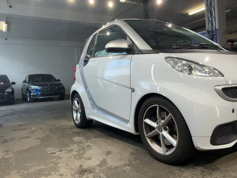 Smart fortwo 1.0 Micro Hybrid Drive pulse — zdjęcie 8