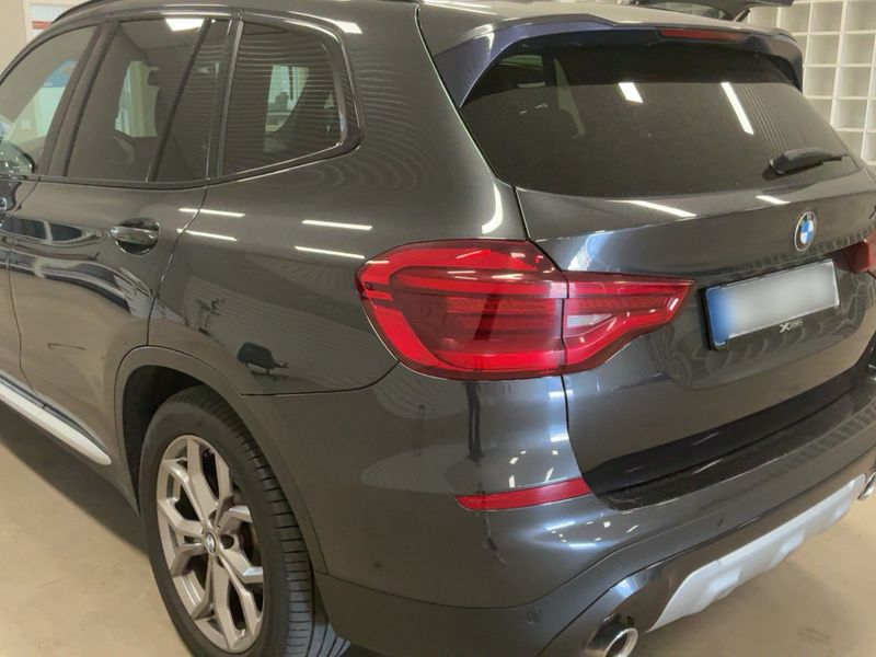 BMW X3 xDrive 20d xLine — zdjęcie 3