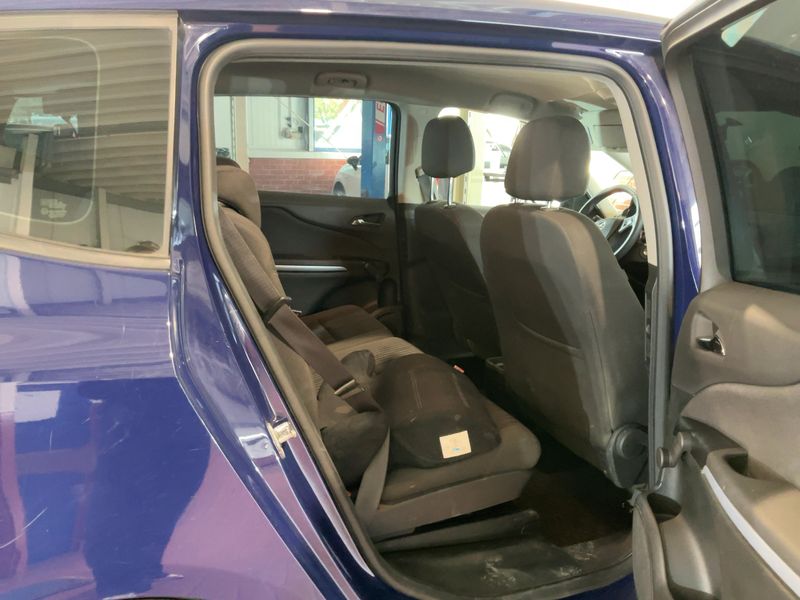 Opel Zafira Tourer 1.4 Turbo Edition — zdjęcie 14