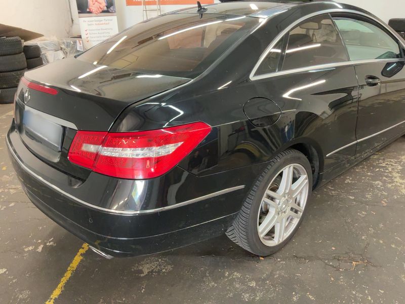 Mercedes-Benz E-Klasse E 350 CGI BlueEfficiency Elegance — zdjęcie 6