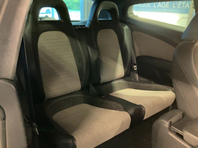 Volkswagen Scirocco 1.4 TSI Carat — zdjęcie 14