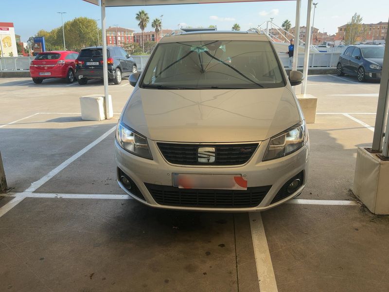 Seat Alhambra 2.0 TDI Xcellence Travel Edition — zdjęcie 9