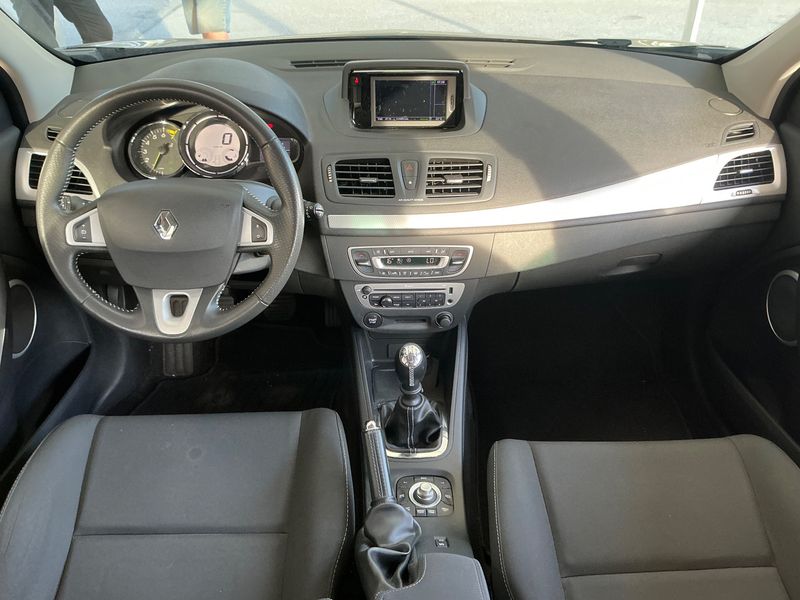 Renault Megane 1.6 Dynamique — zdjęcie 12