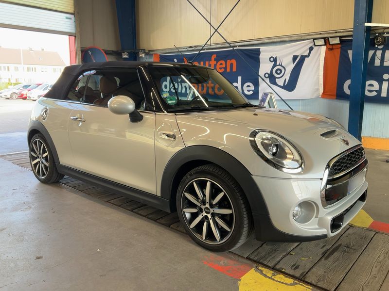 MINI Cabrio Cooper S — zdjęcie 8