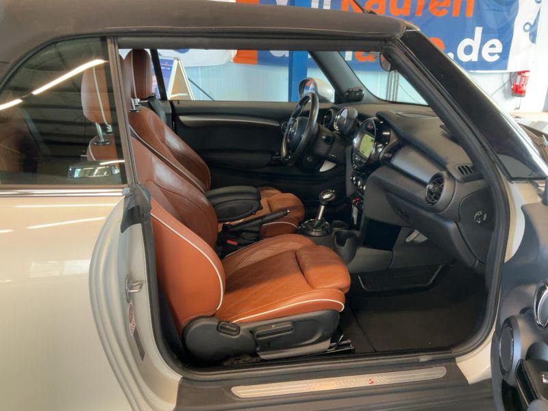 MINI Cabrio Cooper S — zdjęcie 11