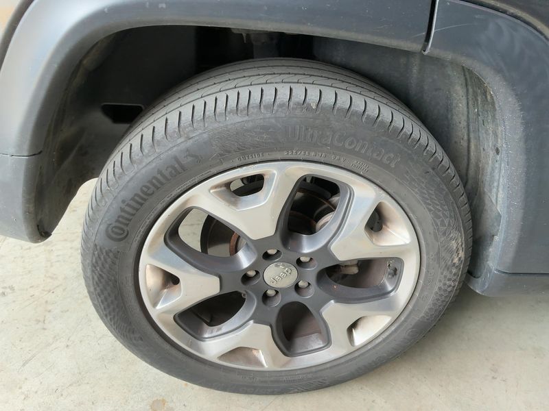 Jeep Compass 2.0 M-Jet Opening Edition 4WD — zdjęcie 19