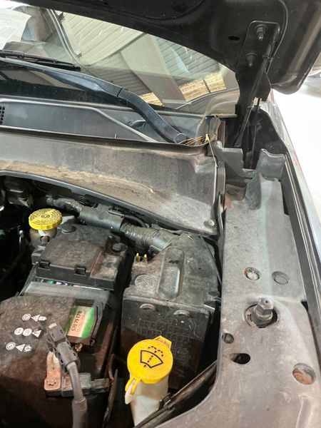 Jeep Compass 2.0 M-Jet Opening Edition 4WD — zdjęcie 37
