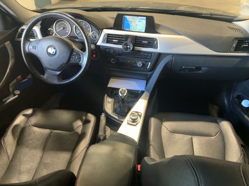 BMW 3er 318d — zdjęcie 12