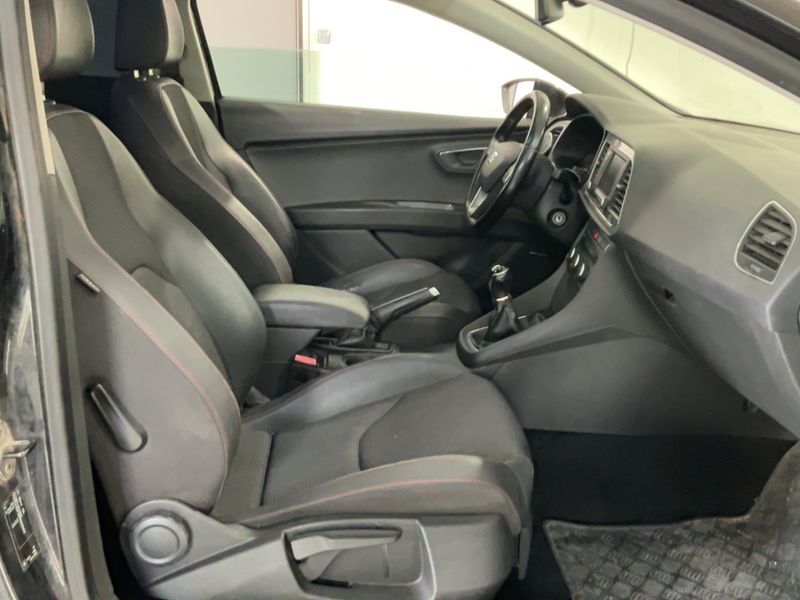 Seat Leon 2.0 TDI FR — zdjęcie 11