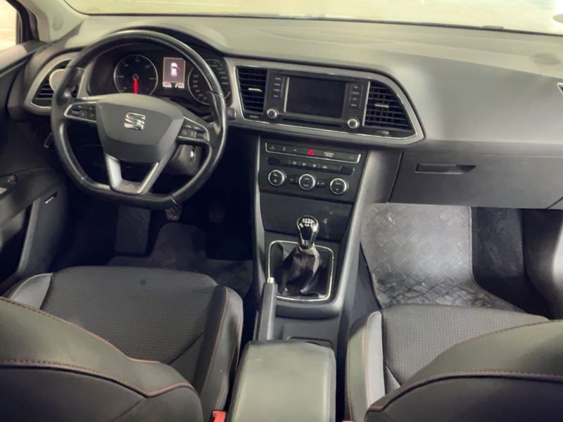 Seat Leon 2.0 TDI FR — zdjęcie 12