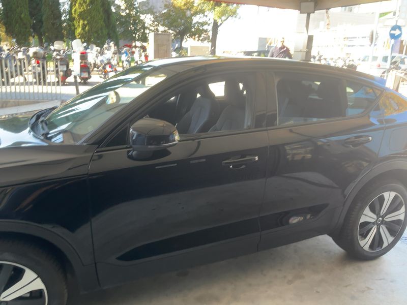 Volvo C40 Recharge 170 kW Core 2WD — zdjęcie 4