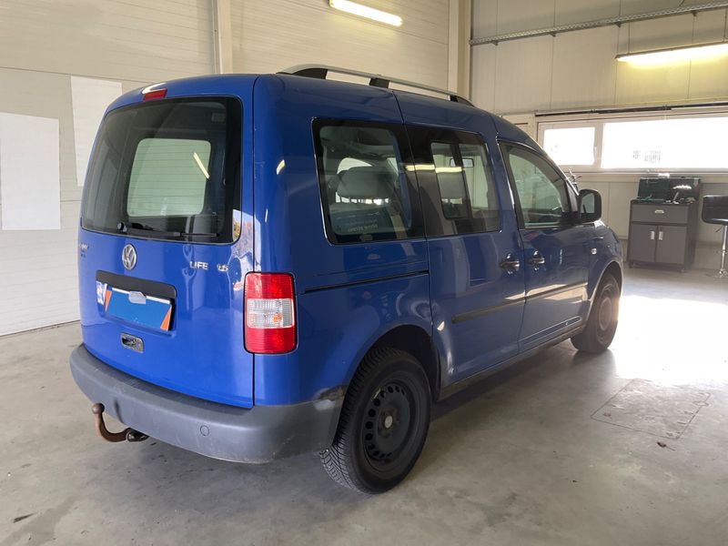 Volkswagen Caddy 1.6 Life Fan Caddy — zdjęcie 2