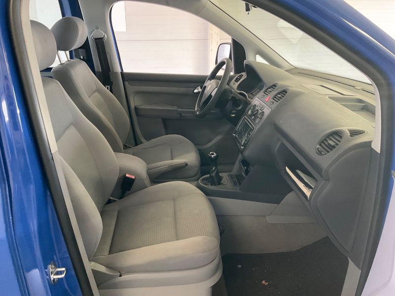 Volkswagen Caddy 1.6 Life Fan Caddy — zdjęcie 3
