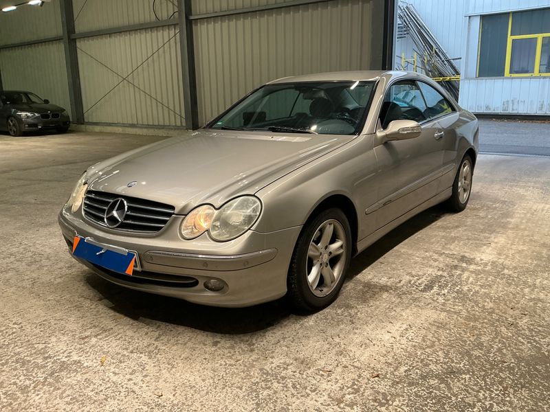Mercedes-Benz CLK-Klasse CLK 200 Kompressor Avantgarde — zdjęcie 1