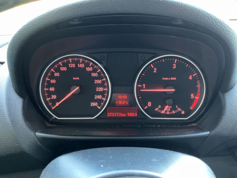 BMW 1er 120d — zdjęcie 13