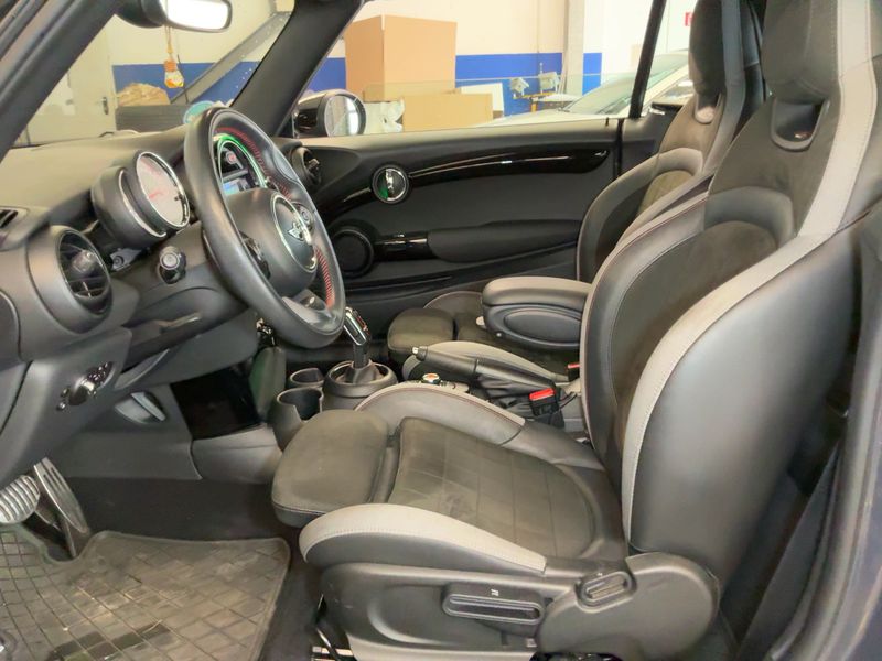 MINI Cabrio John Cooper Works — zdjęcie 12
