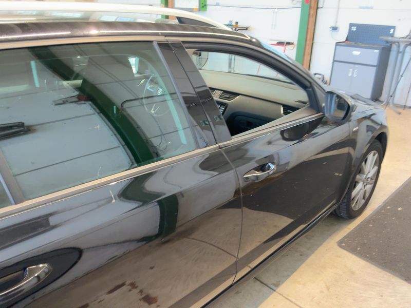 Skoda Octavia 2.0 TDI Joy — zdjęcie 7