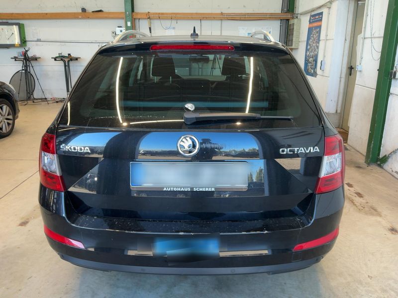 Skoda Octavia 2.0 TDI Joy — zdjęcie 5
