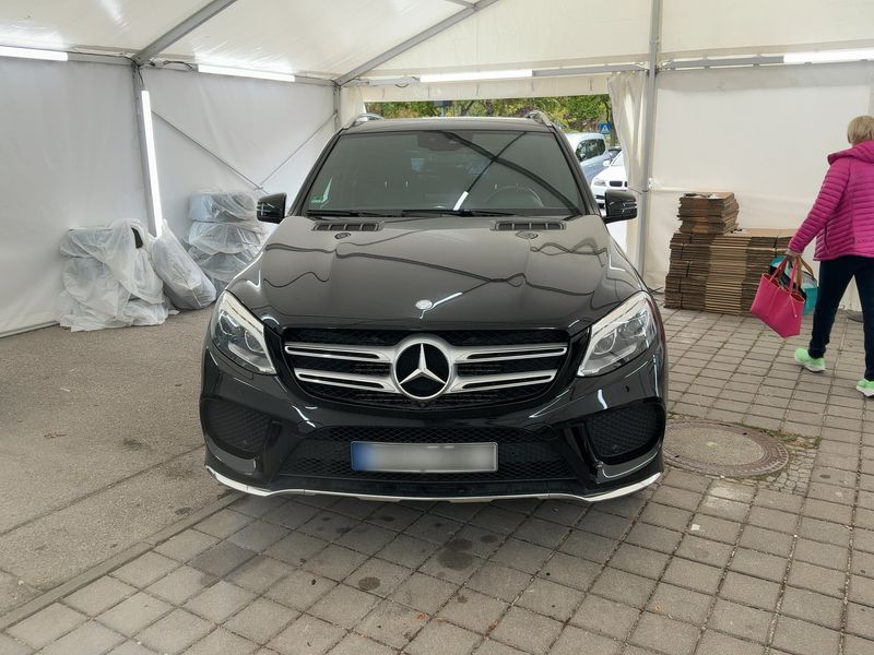 Mercedes-Benz GLE-Klasse GLE 250 d AMG Line — zdjęcie 9