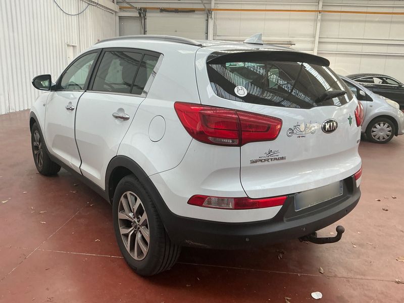 Kia Sportage 1.7 CRDi Active 2WD — zdjęcie 3