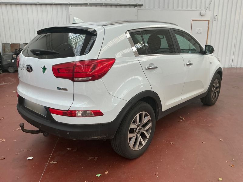 Kia Sportage 1.7 CRDi Active 2WD — zdjęcie 6