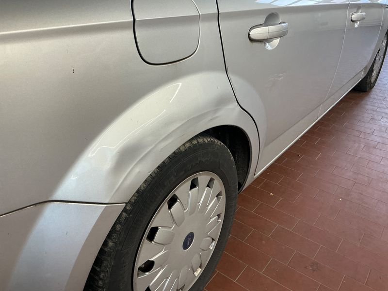 Ford Mondeo 1.6 TDCi Ambiente — zdjęcie 7