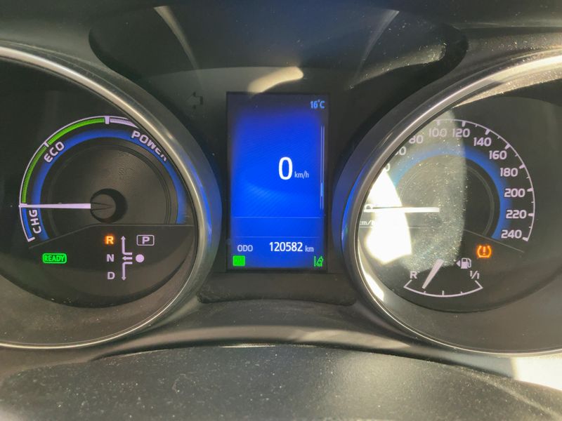 Toyota Auris Touring Sports 1.8 Hybrid Active — zdjęcie 13