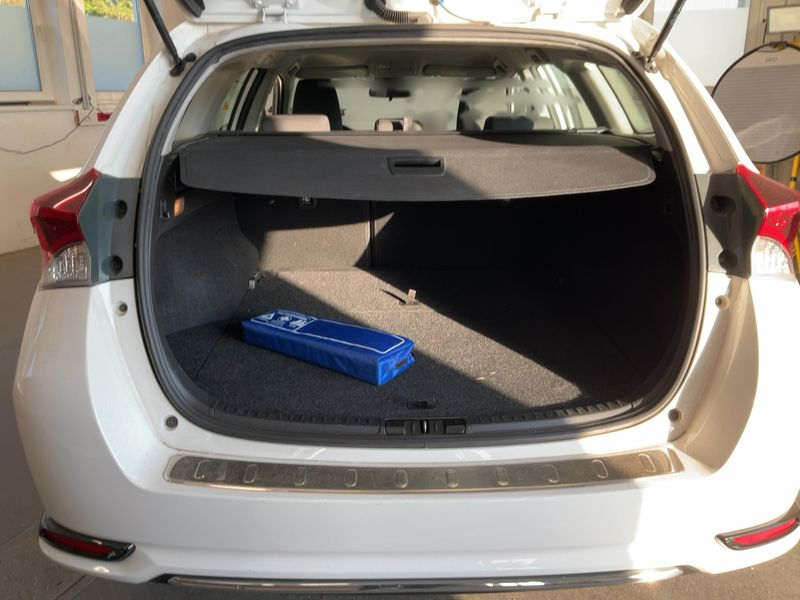 Toyota Auris Touring Sports 1.8 Hybrid Active — zdjęcie 10